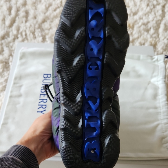 Burberry Black and Purple Puffer Boot - Picture 3 of 5